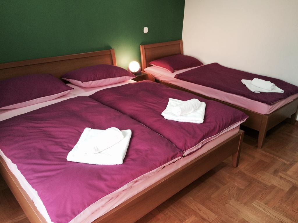 Guest House Seperic Jastrebarsko Ngoại thất bức ảnh
