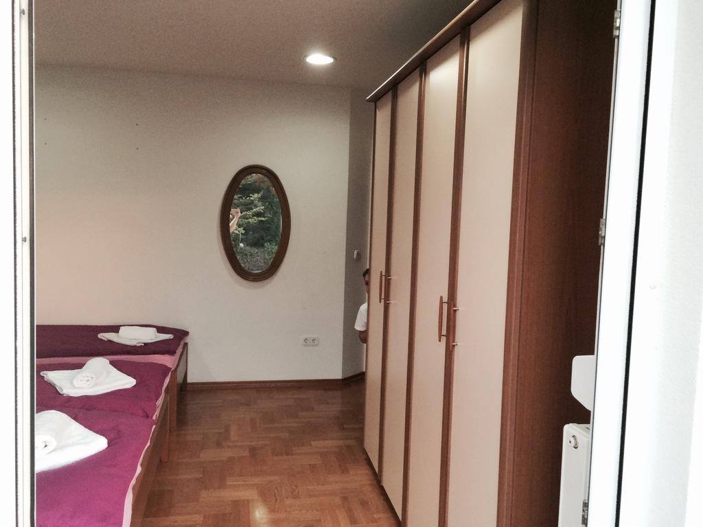 Guest House Seperic Jastrebarsko Ngoại thất bức ảnh