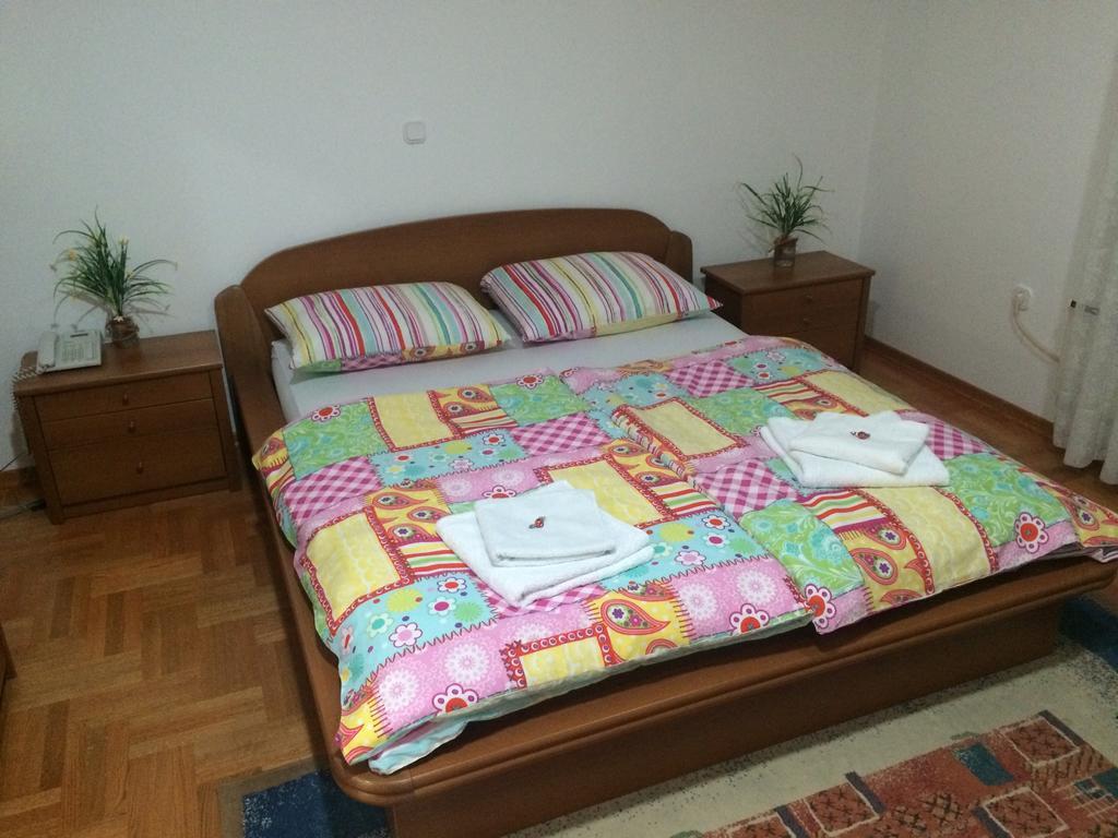 Guest House Seperic Jastrebarsko Phòng bức ảnh
